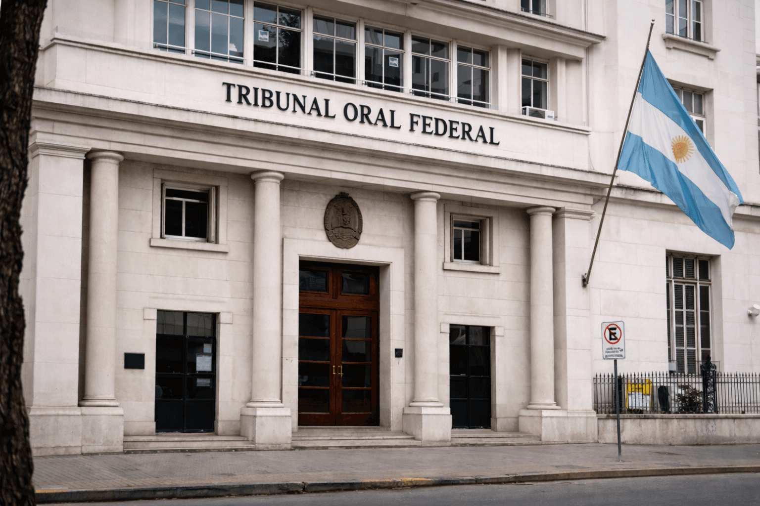Comenzó el juicio contra una ex “Miss Orán” y su pareja por presunto transporte de droga