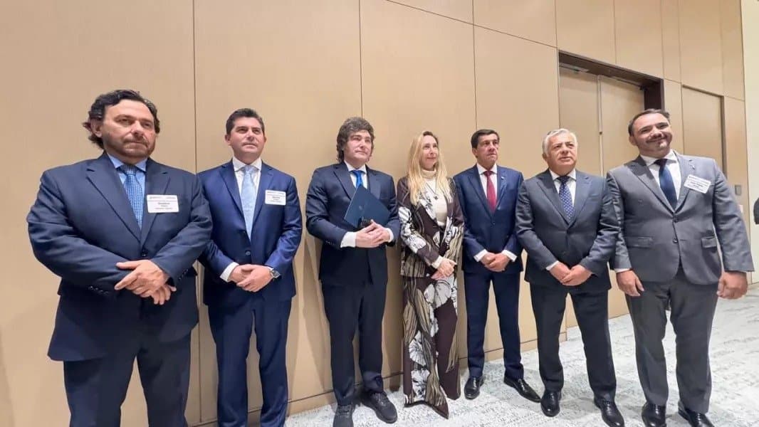 Sáenz participó en la apertura de Argentina Week en Nueva York junto a Milei