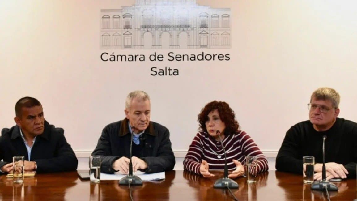 Médicos advierten que cada vez más profesionales dejan de atender por el IPS