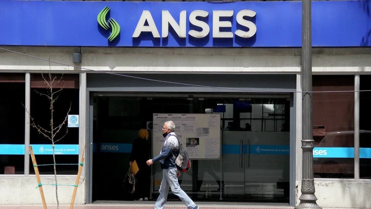 ANSES fijó la jubilación mínima en $435.748 desde octubre