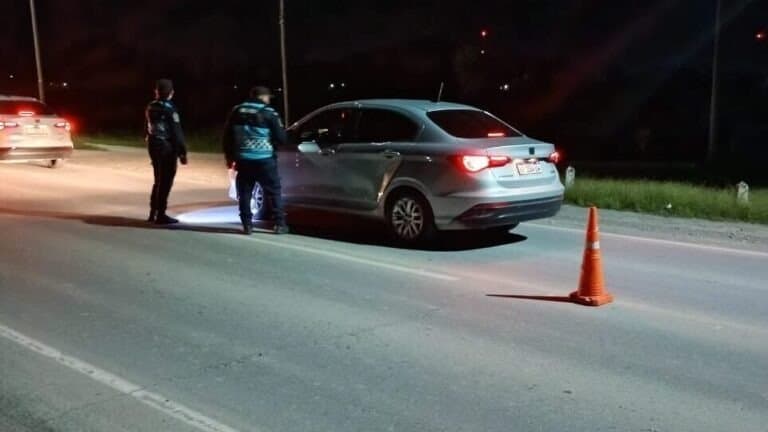 Controles policiales en Salta: operativos en calles y rutas para prevención del delito