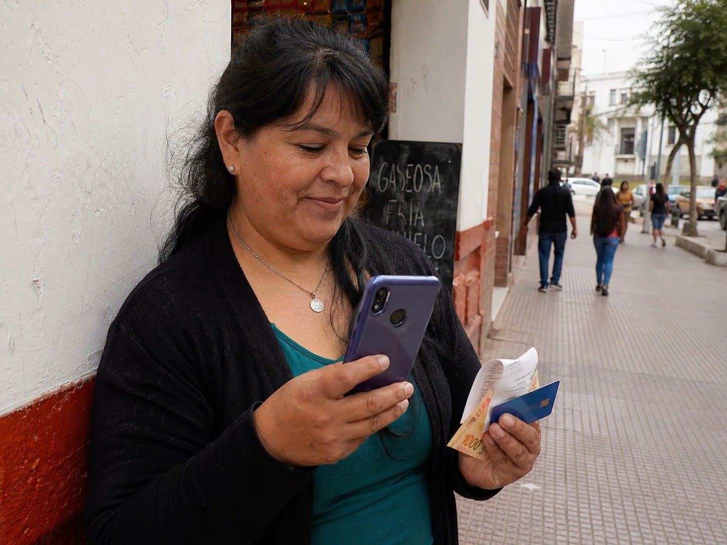 Salta adelanta el pago de sueldos antes del Día del Trabajador