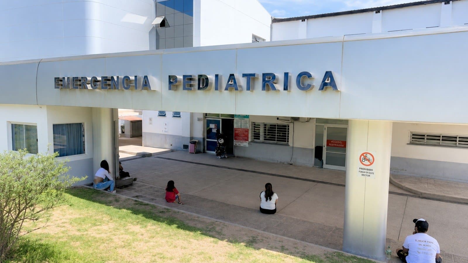 El Materno Infantil bajo tensión por un corte prolongado de energía