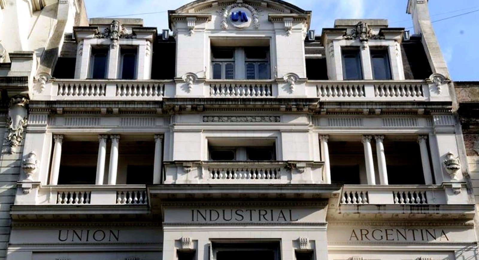La UIA advierte que las inversiones todavía no llegan a la economía real