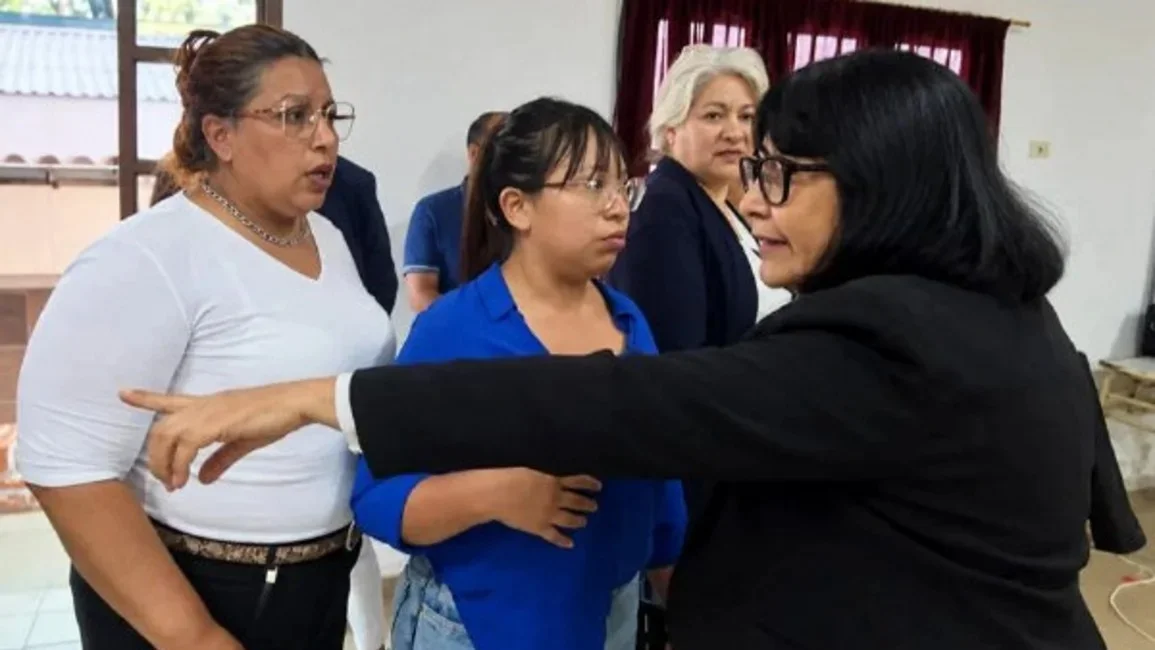 Mosconi suspendió una sesión que analizaba ausencias de la intendenta
