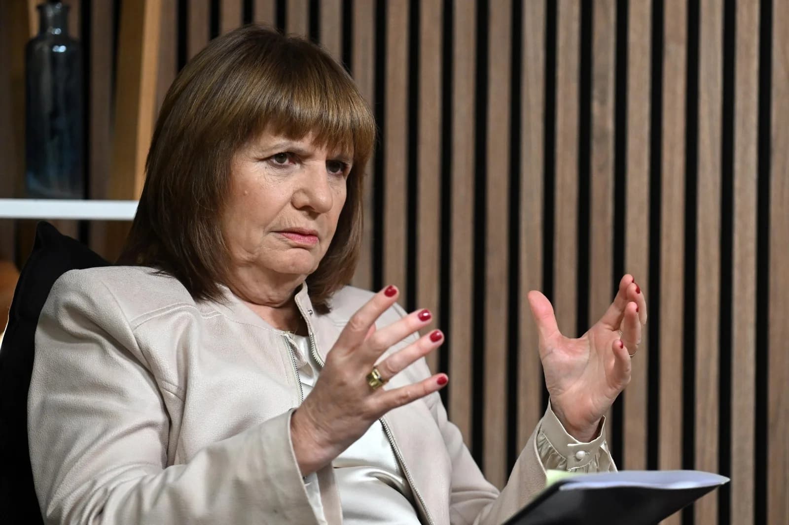 Bullrich dejó abierta su candidatura presidencial y pidió mejorar la economía